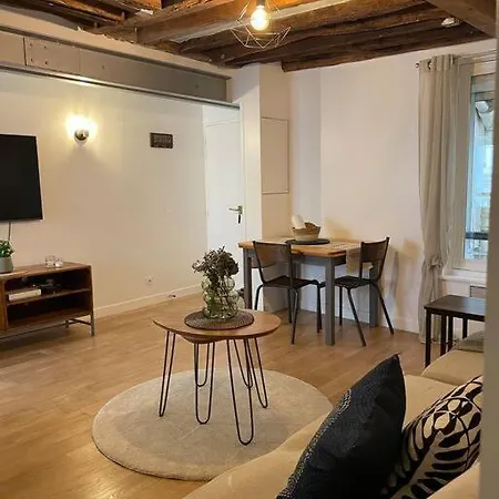 Lovely Central, Le Marais, Apartment