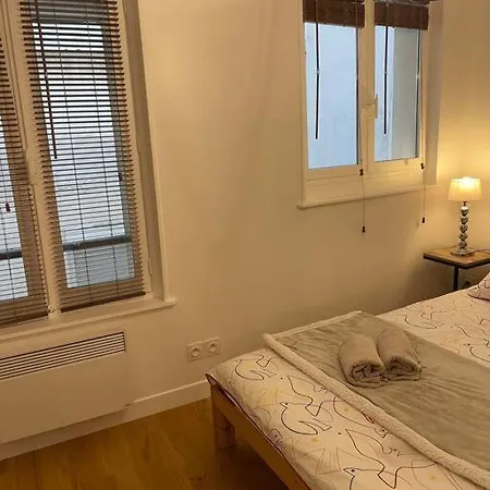 Lovely Central, Le Marais, Apartment